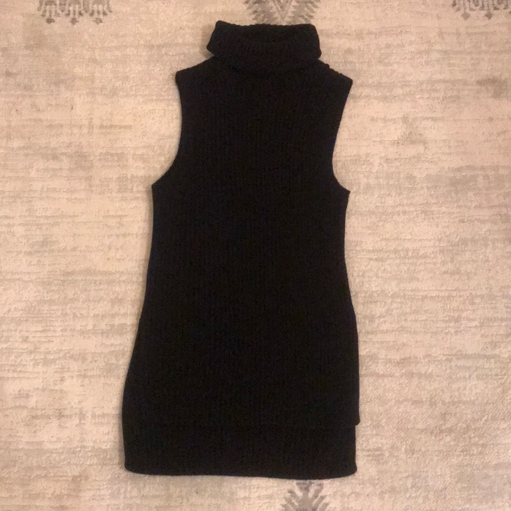 Size small Kensie black ribbed turtleneck tank top